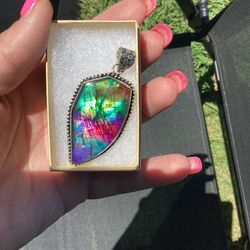 Multicolor labradorite Pendant 