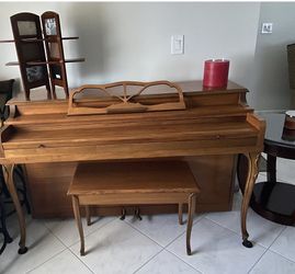 Hallet, Davis & Co. Upright Piano