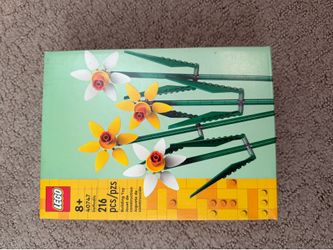 Lego daffodils