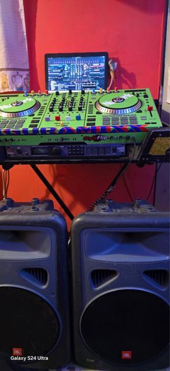Dj set controller Numark , Stan , 2 speakers  JBL  ,DRIVERACK