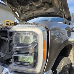 2023 ford f250 f350 f450 f550 headlight sold as is