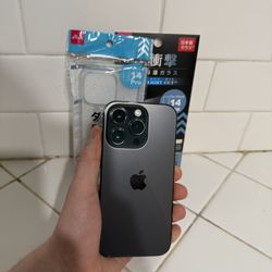 iPhone 14 Pro 128GB Unlocked Space Black 77 Health CASE & PROTECTOR