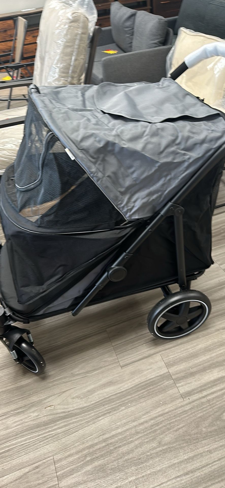 Black Dog Stroller 