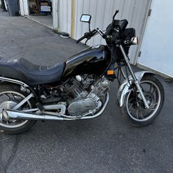 1982 Yamaha Virago 920