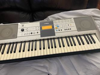 YAMAHA keyboard piano