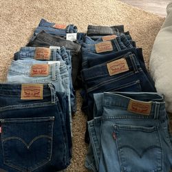 Levi’s Skinny Jeans Most Are 30x30 