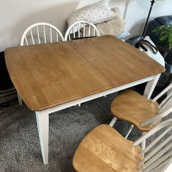 White Kitchen table and 4 chairs