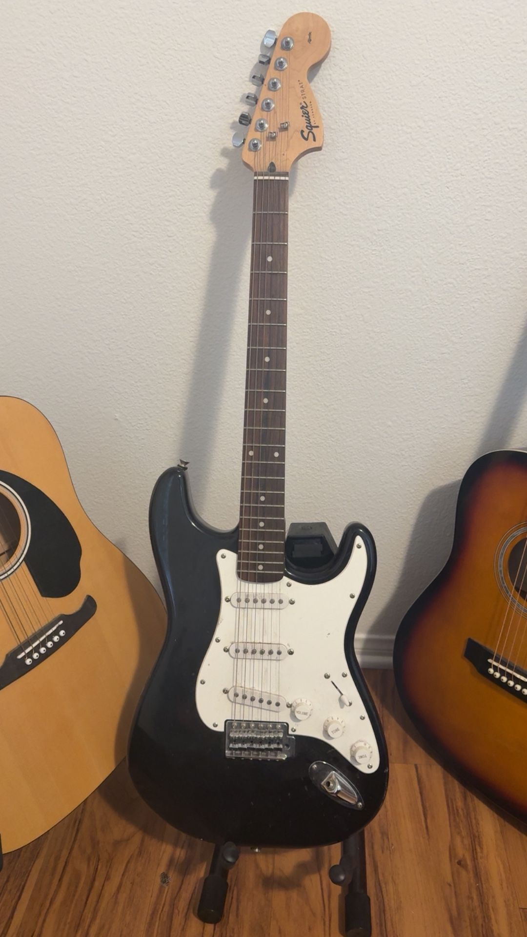 Squier Stratocaster Electric Guitar