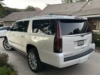 2019 Cadillac Escalade ESV Premium Luxury
