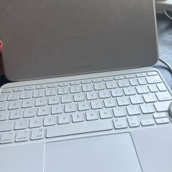 Ipad 10gen Magic Folio Keyboard