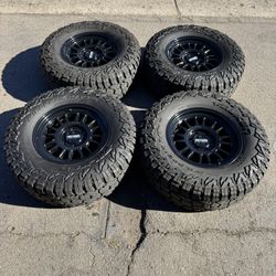 18” Off-Road Method MR318 Wheels With 35” Falken Wildpeak R/T01 HD Tires For 6x139 Trucks 18x9