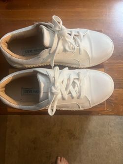 Steve Madden White Low-Top Sneakers