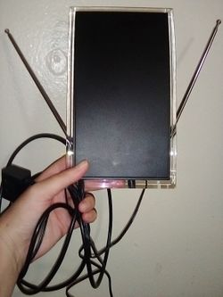 Digital antenna like new retail price is $40