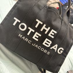 Marc Jacobs The Tote Bag 