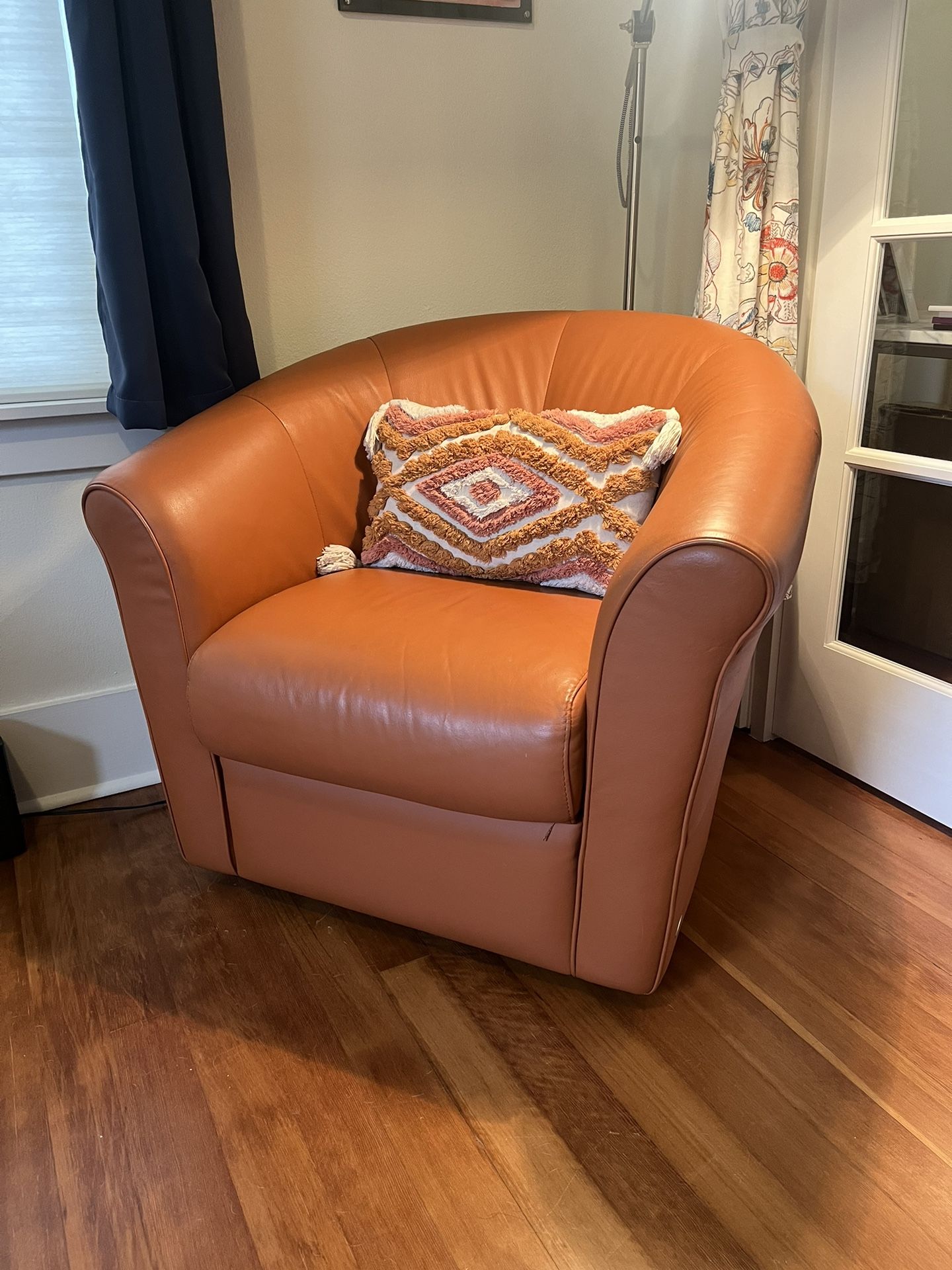 **Pending**Italsofa Leather Swivel Chair
