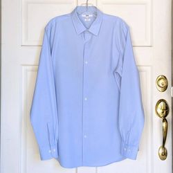 Uniqlo men's size L slim fit baby blue long sleeve button up formal collared dress shirt