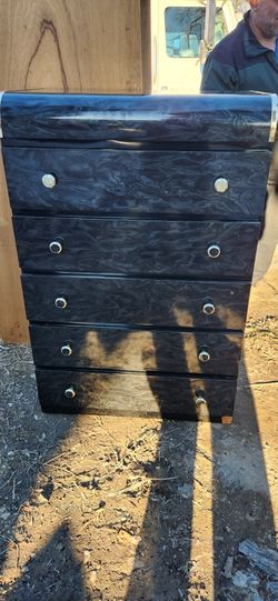 2 Piece Dresser Bedroom Set