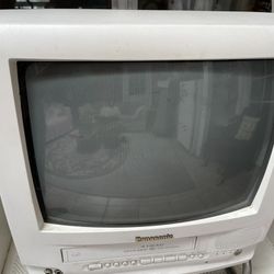 Vintage Panasonic Analog TV With VHS Player 