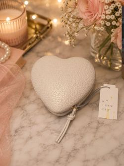 Heart-Shaped Jewelry Case in Light Cream NWT
