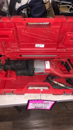 1003 Milwaukee 6538-21 Corded 120V 1-1/4” Sawzall Reciprocating Saw W/ Hard Case 57889