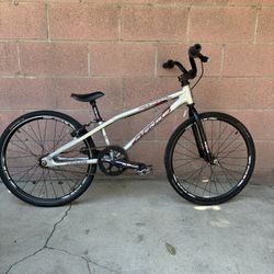 Intense Junior XL Race Aluminum Bicycle, 20” Wheels