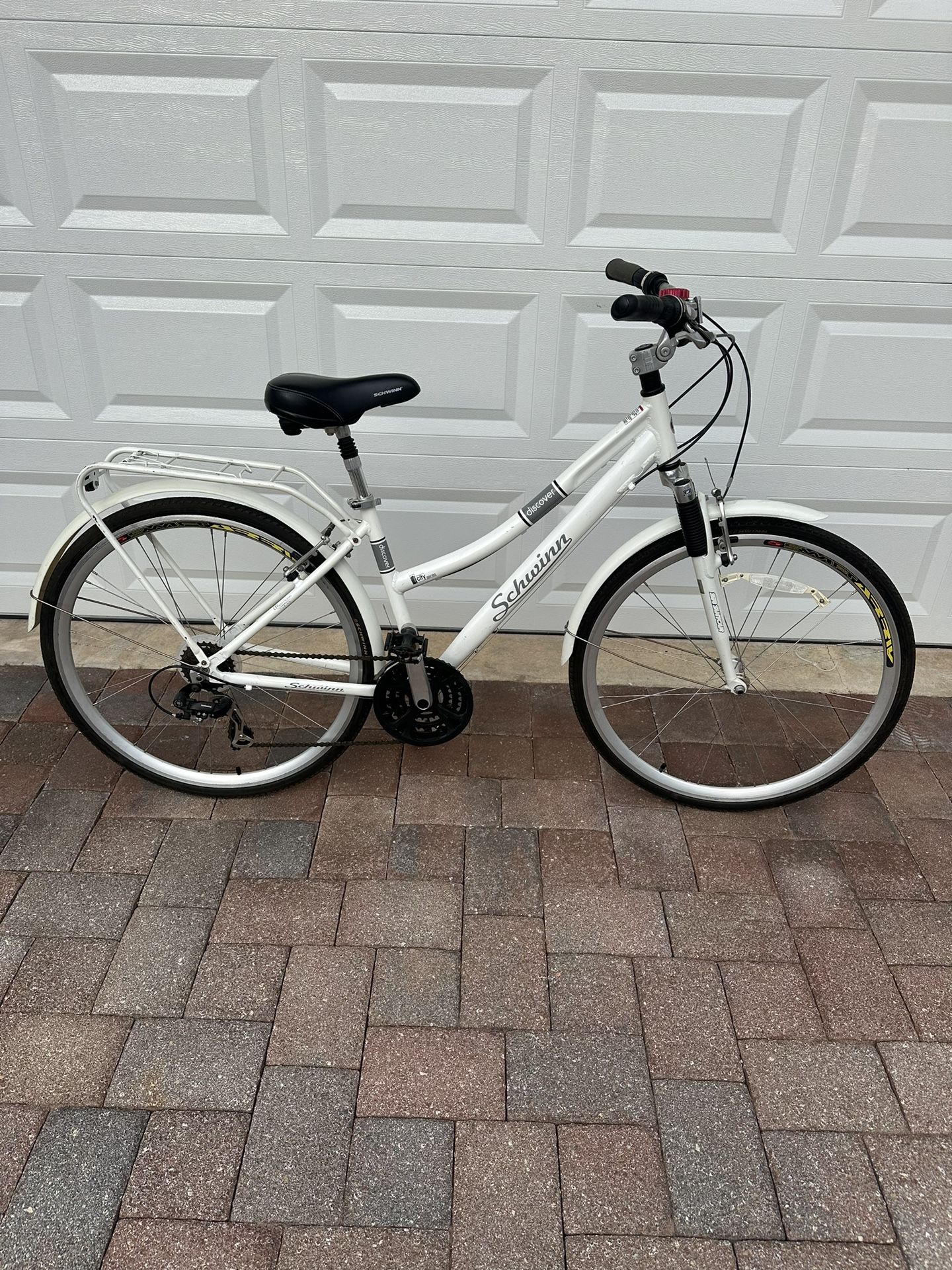 Schwinn Discover Bike 