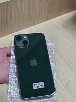 Iphone 13 unlocked 128GB. Firm Price. Desbloqueado. El Precio Es Firme. Offer deal.