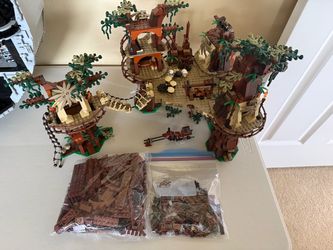 Lego Ewok Village set 10236