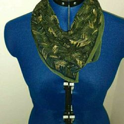 Green scarf 