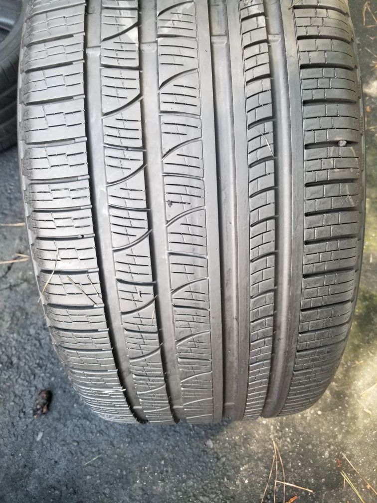 Used tire 315/35/21
