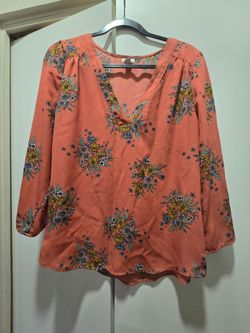 Hinge Long Sleeve Blouse