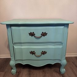 Night stand/cabinet