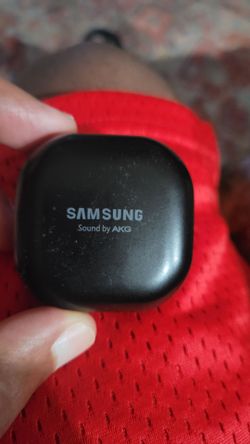 Samsung ear buds