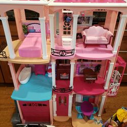 Barbie House, Cars, Furniture, Accessories