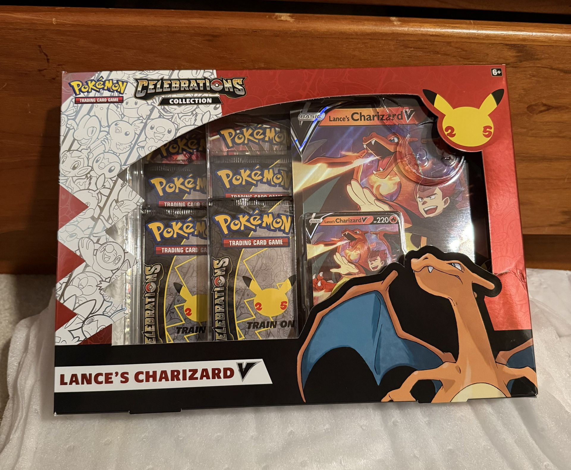 Pokemon Celebrations Charizard Box