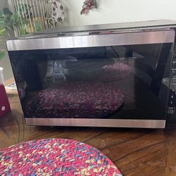 Blk/Silver Microwave 
