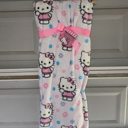 Hello Kitty Throw Blanket ( Read Description) 