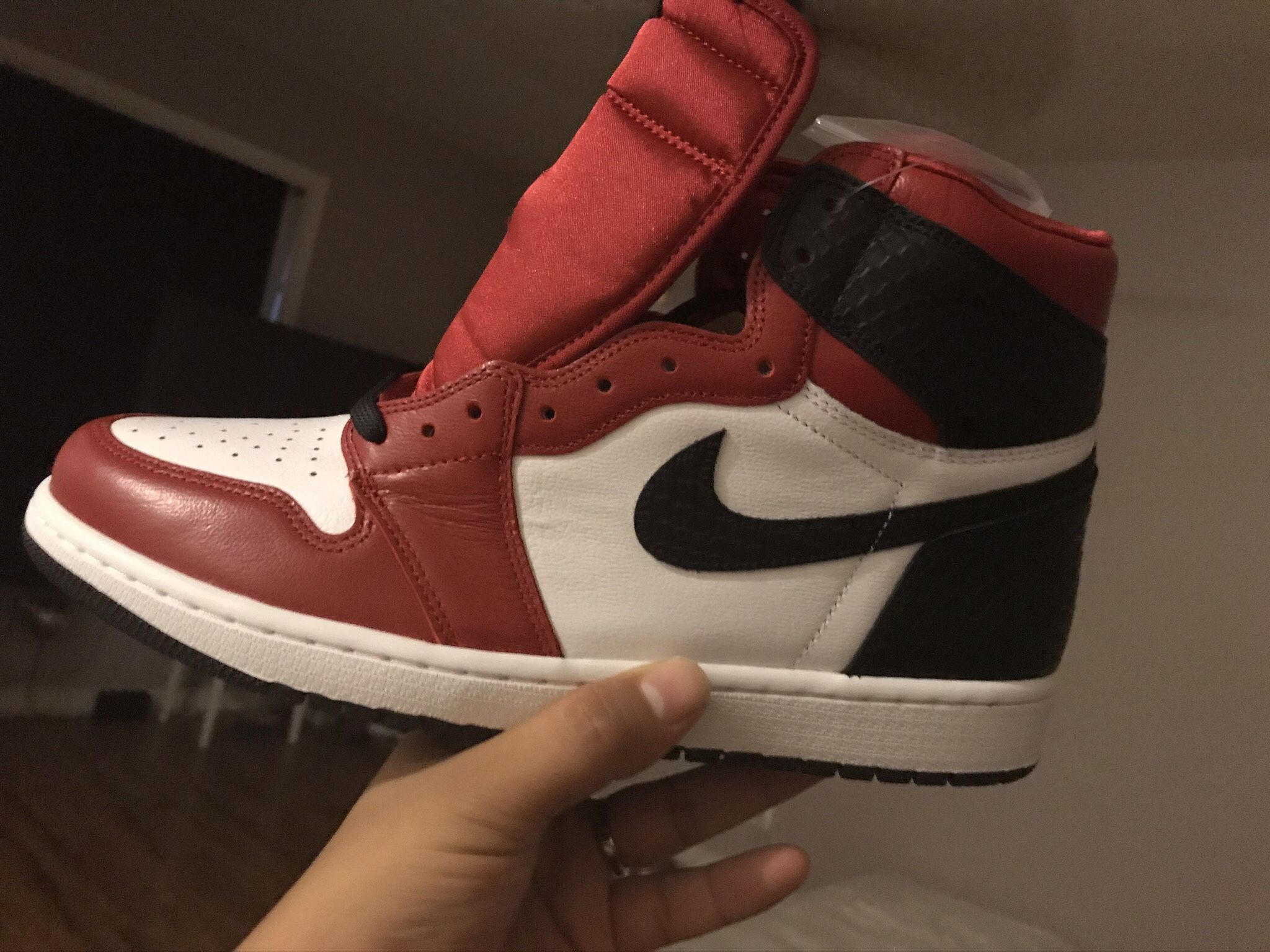 Jordan 1 Retro High- Satin Snake Chicago (w)