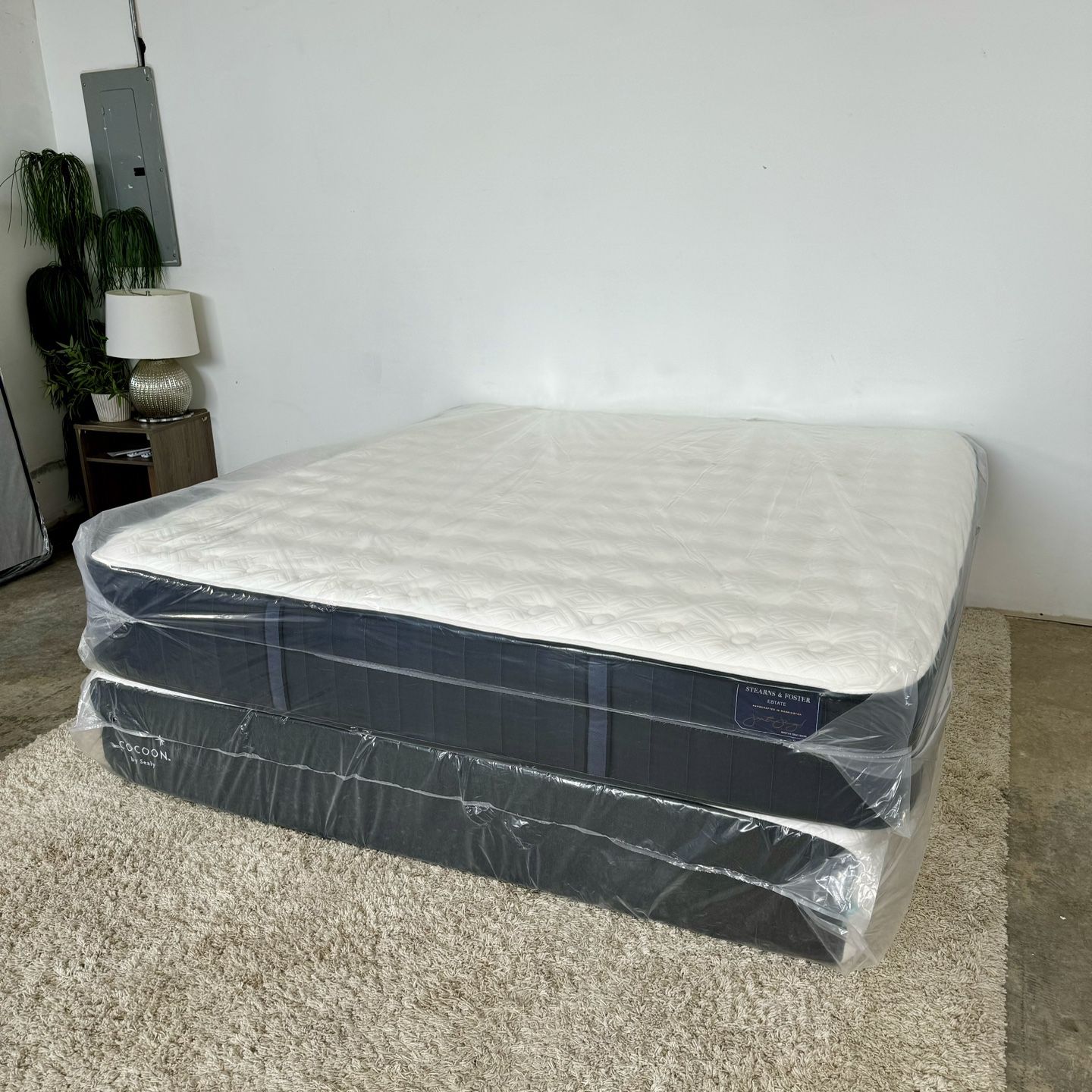 King Stearns & Foster Mattress (Delivery Is Available)