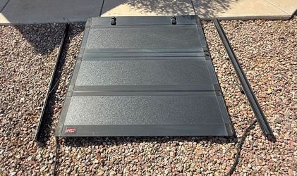 2018-2023 Tacoma Rough Country Hard Tri Fold Tonneau Cover