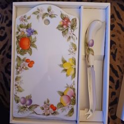 Sadek Andrea Porcelain Cheese Plate With Knife 