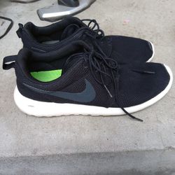  !! Men's Shoes Nike 9.5