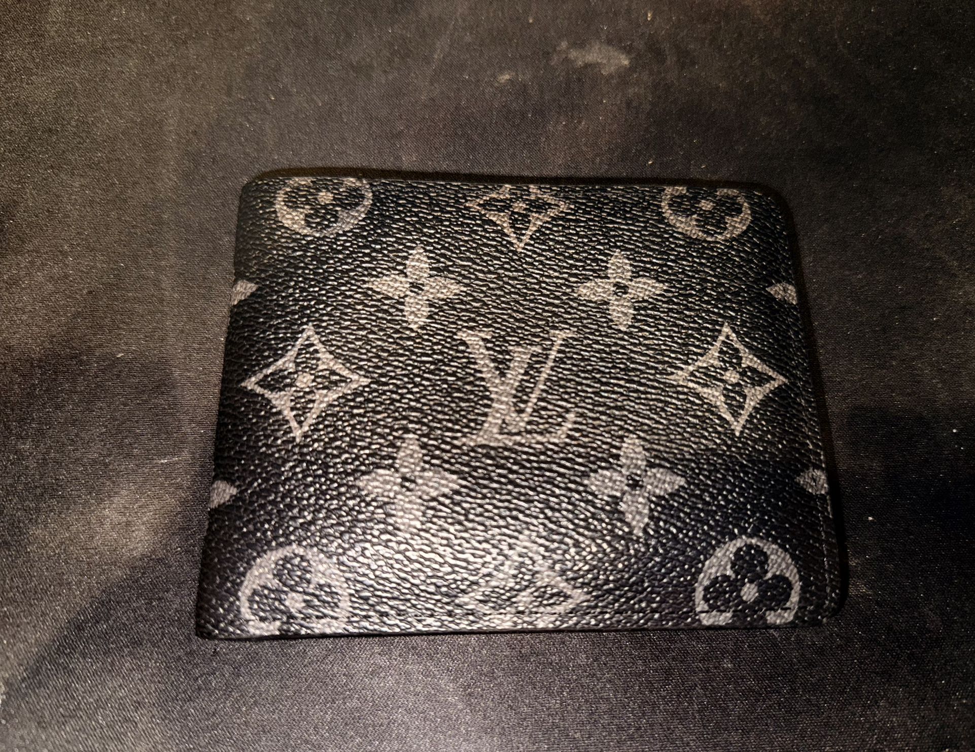 LV Wallet
