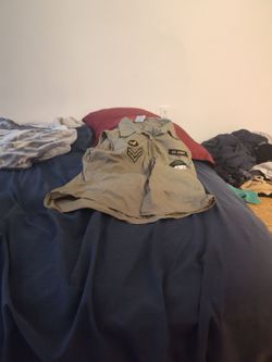 US Army Military Shirt with Patches