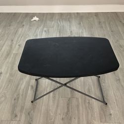 Folding Table 
