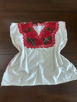 Mexico top Maya Mexican Blouse Top Shirt Embroidered Flowers Huipil Chiapas White Medium   Huipil Mexican Blouse Frida Kahlo style   See the stains it