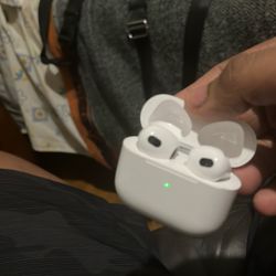 AirPods Gen 3