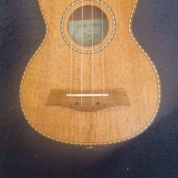 UKULELE  K MISE & Forro.