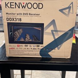 Kenwood Monitor DVD Receiver 