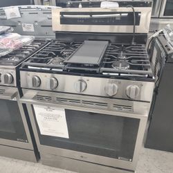 $799(MSRP$1799, Save $1000) LG SMART True Convection Gas Range With InstaView Glass and EasyClean 